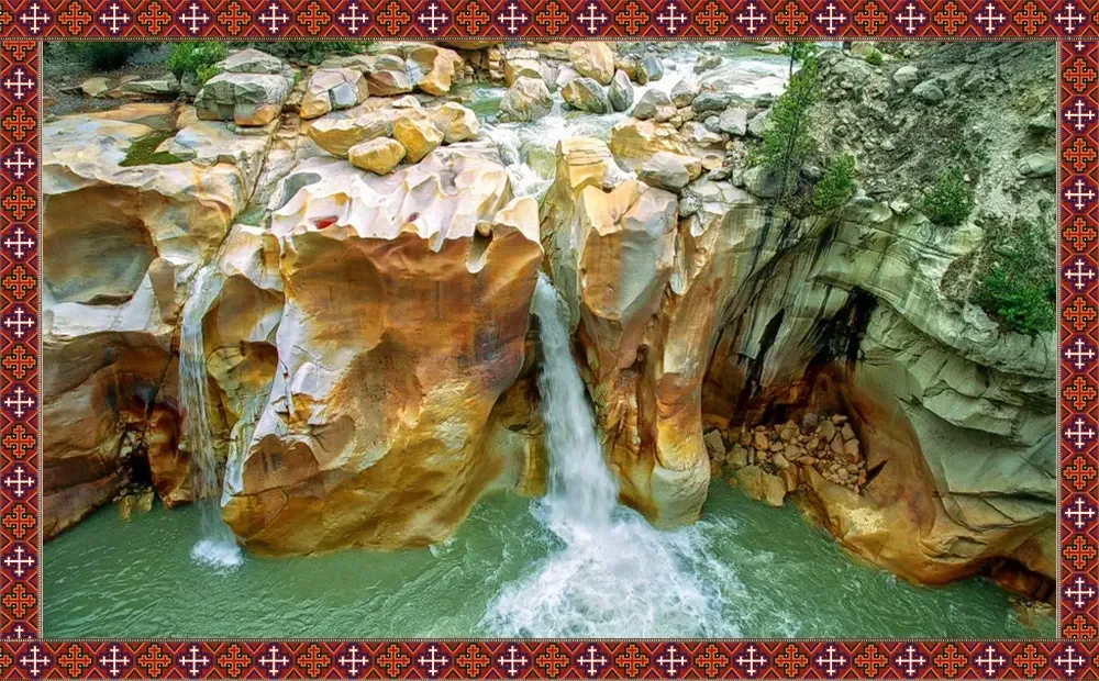 Gangotri Trek, Uttarakhand Himalayan Adventure